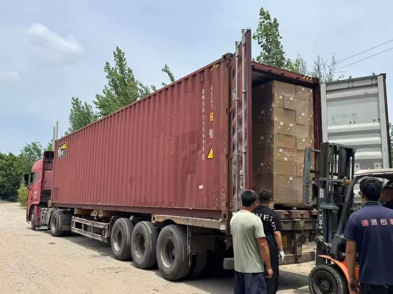40.000 rollos de cinta de alta calidad enviados directamente a Japón: pedido en el extranjero entregado con éxito